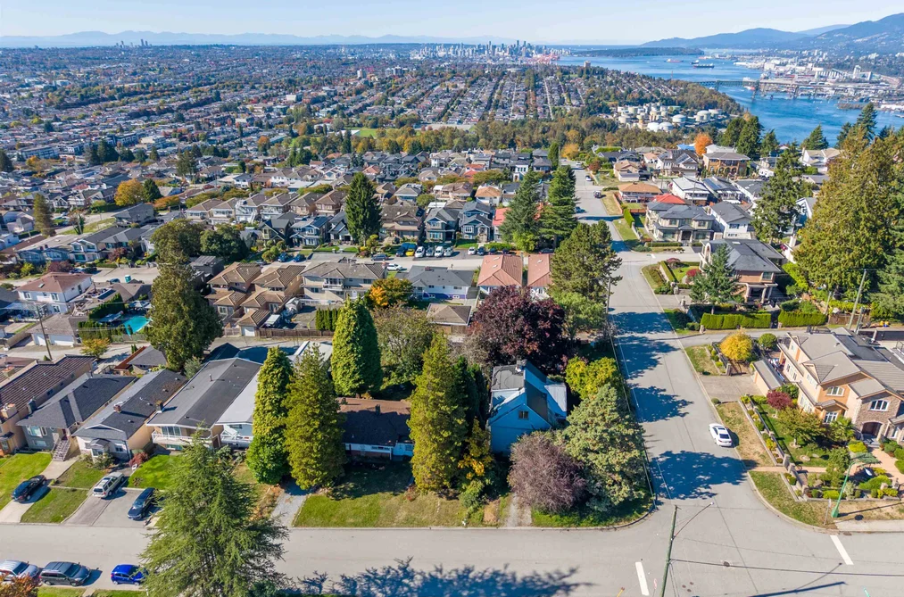 123 N GROSVENOR AVENUE, Burnaby BC V5B 1J1, Burnaby BC — Residential for Sale - Photo 3