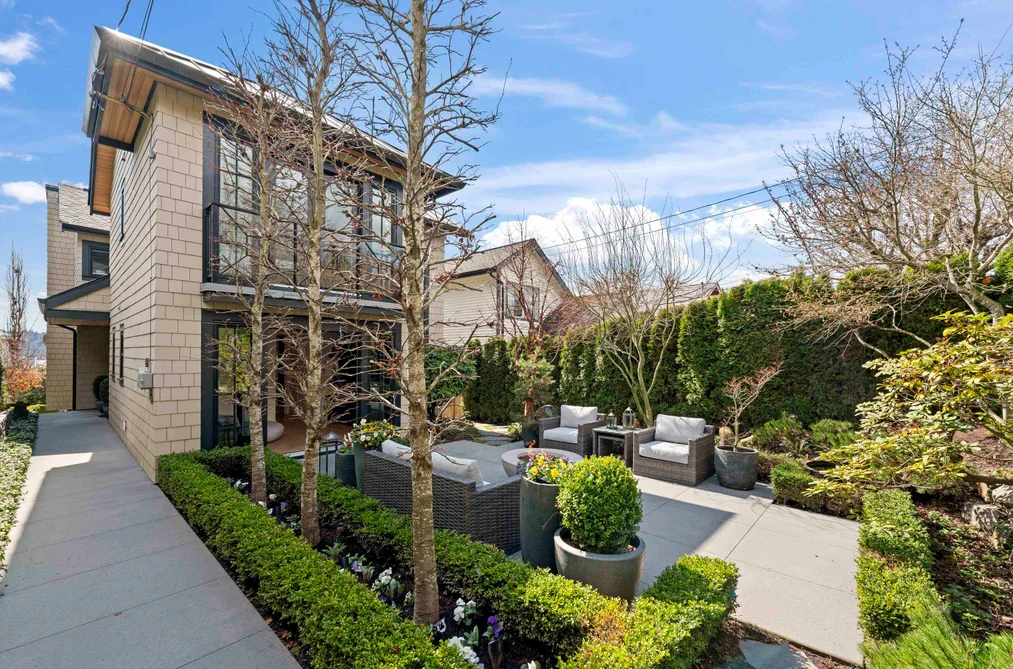 1230 ESQUIMALT AVENUE, West Vancouver BC V7T 1K3, West Vancouver BC — Residential for Sale - Photo 4