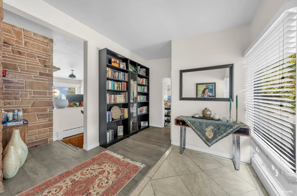 1230 QUEENS AVENUE, West Vancouver BC V7S 2K2, West Vancouver BC — Residential for Sale - Photo 3