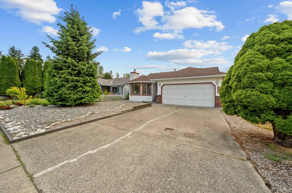 12309 193 STREET, Pitt Meadows BC V3Y 2K2, Pitt Meadows BC — Residential for Sale - Photo 2