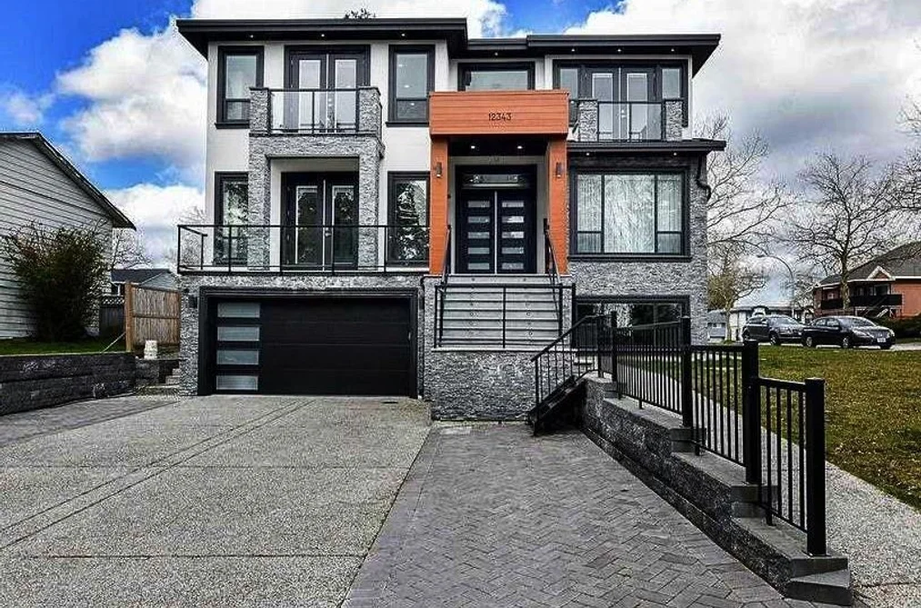 House for sale at 12343 93a Avenue Surrey British Columbia - MLS: R3058604