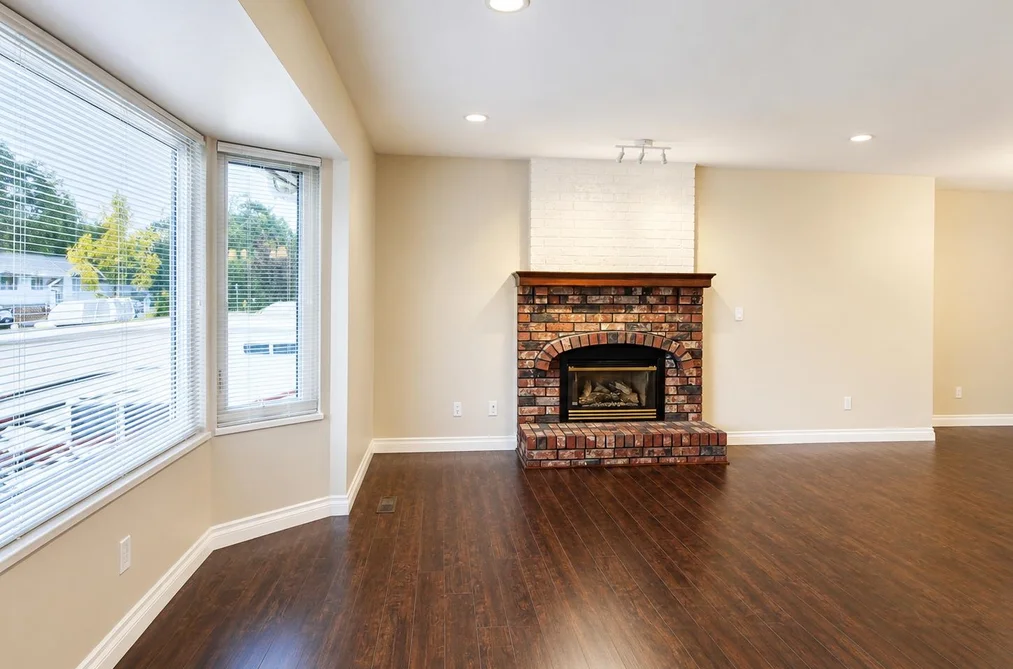 12355 GRAY STREET, Maple Ridge, BC — Residential for Sale — Photo 5 of 38