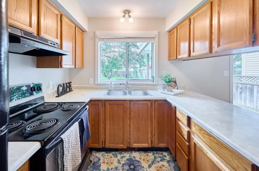 12361 N GREENWELL STREET STREET, Maple Ridge, BC — Residential for Sale — Photo 9 of 25