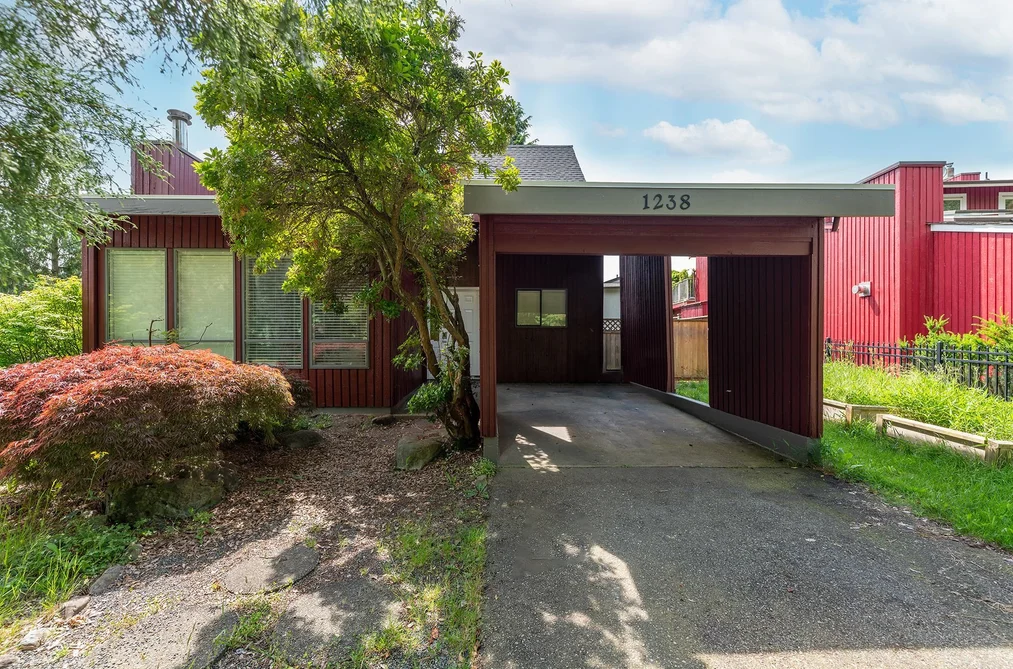 1238 GABRIOLA DRIVE, Coquitlam BC V3E 1G1, Coquitlam BC — Residential for Sale - Photo 2