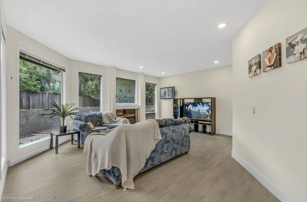 12392 63A AVENUE, Surrey BC V3X 3H4, Surrey BC — Residential for Sale — Photo 9 of 21