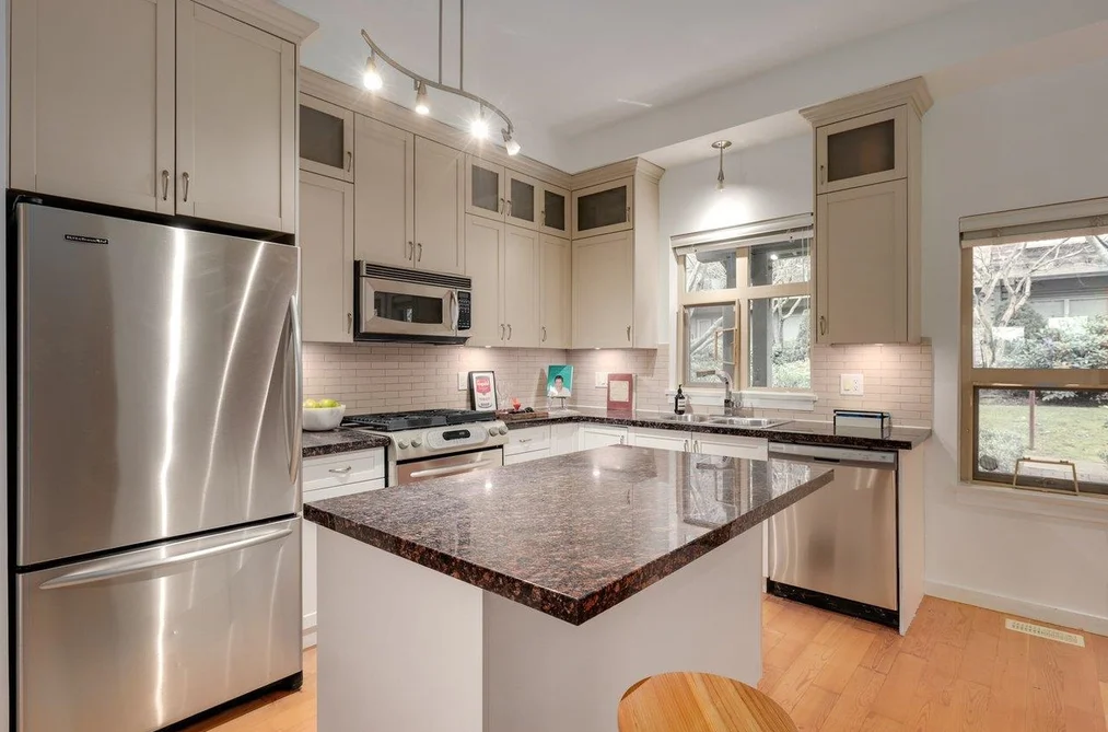 Townhouse for sale at 124 250 Salter Street New Westminster British Columbia - MLS: R3086835