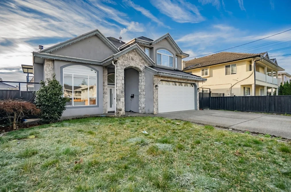 House for sale at 12414 92 Avenue Surrey British Columbia - MLS: R3081736