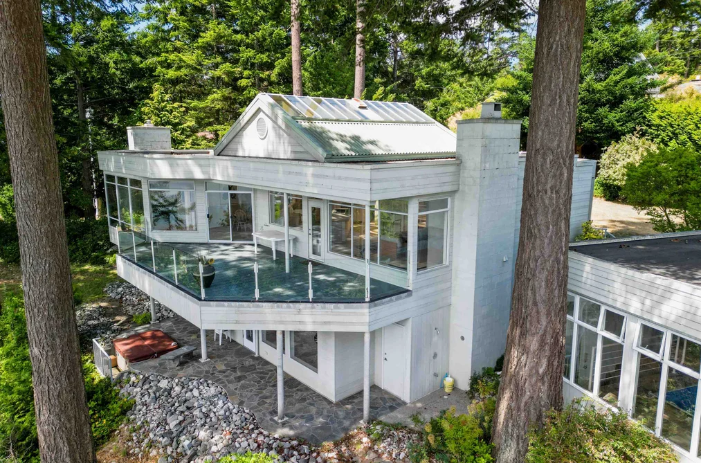 House for sale at 12416 Whitestone Road Madeira Park British Columbia - MLS: R3139401