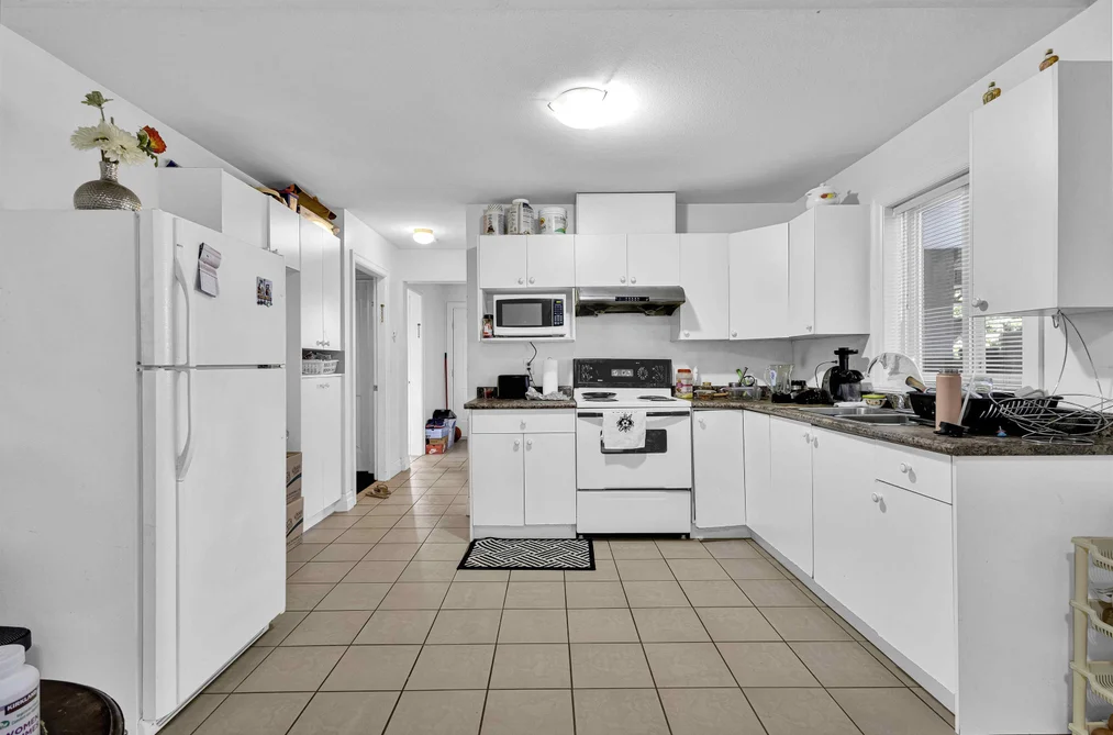 12420 90A AVENUE, Surrey BC V3V 6T3, Surrey BC — Residential for Sale — Photo 33 of 40