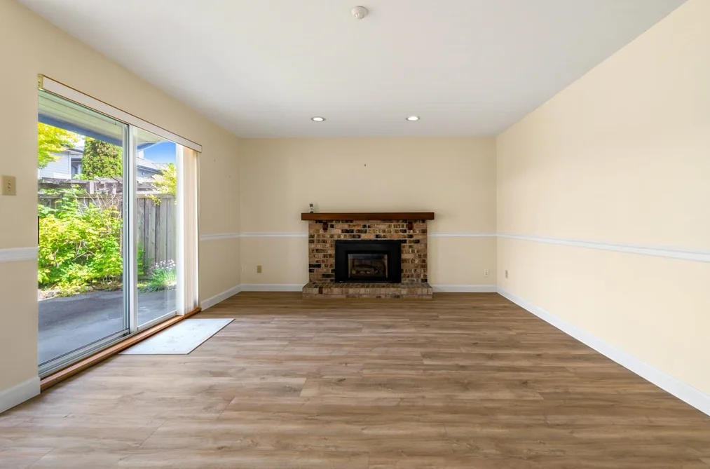 12420 PHOENIX DRIVE, Richmond, BC — Residential for Sale — Photo 11 of 29