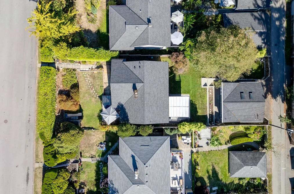 1243 Cloverley St, North Vancouver, BC - MLS: R3167265