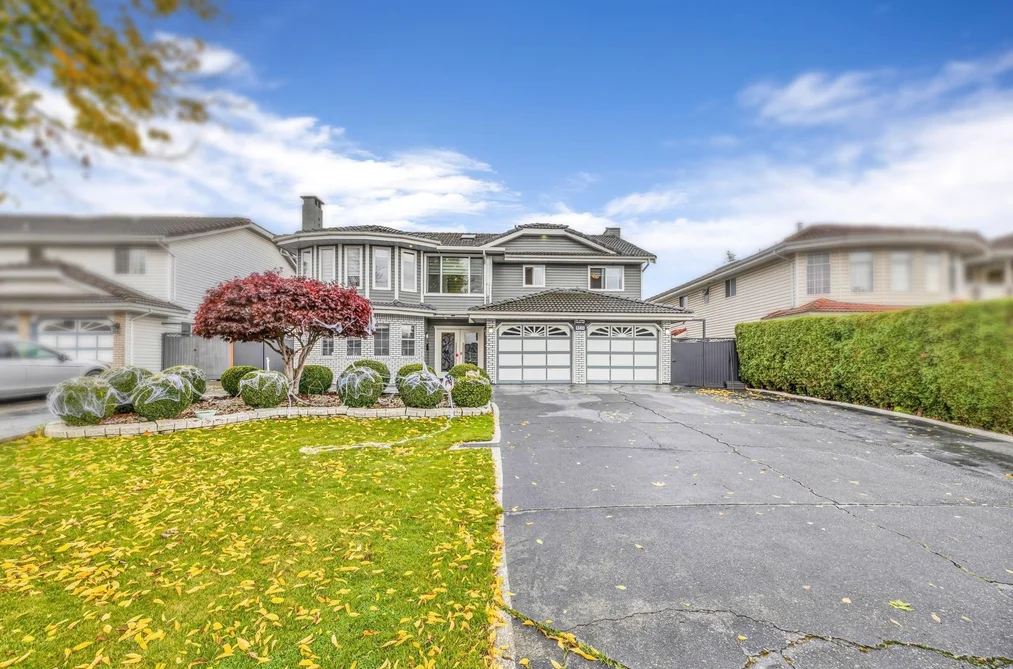 House for sale at 12432 75 Avenue Surrey British Columbia - MLS: R3140238
