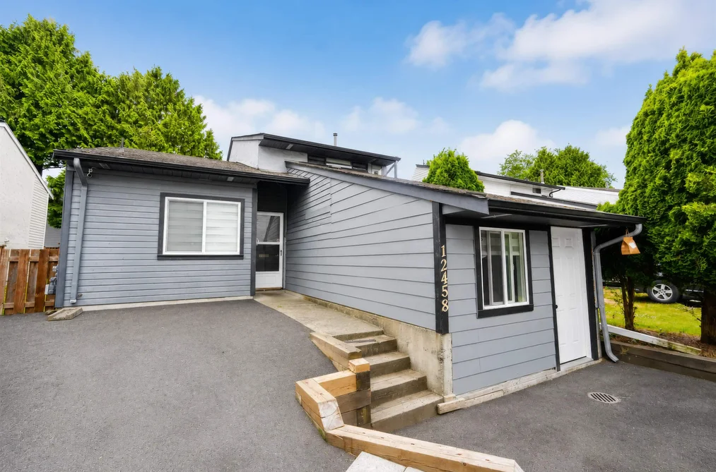 House for sale at 12458 76b Avenue Surrey British Columbia - MLS: R3133871