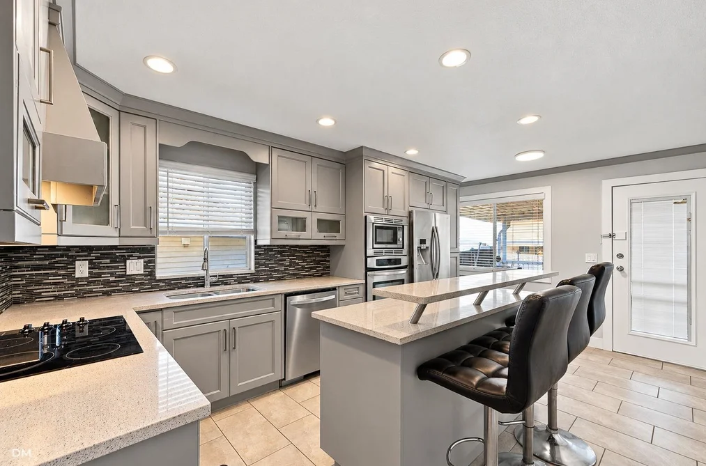 12459 68 Avenue, Surrey, BC - House for Sale - Photo 8 of 34