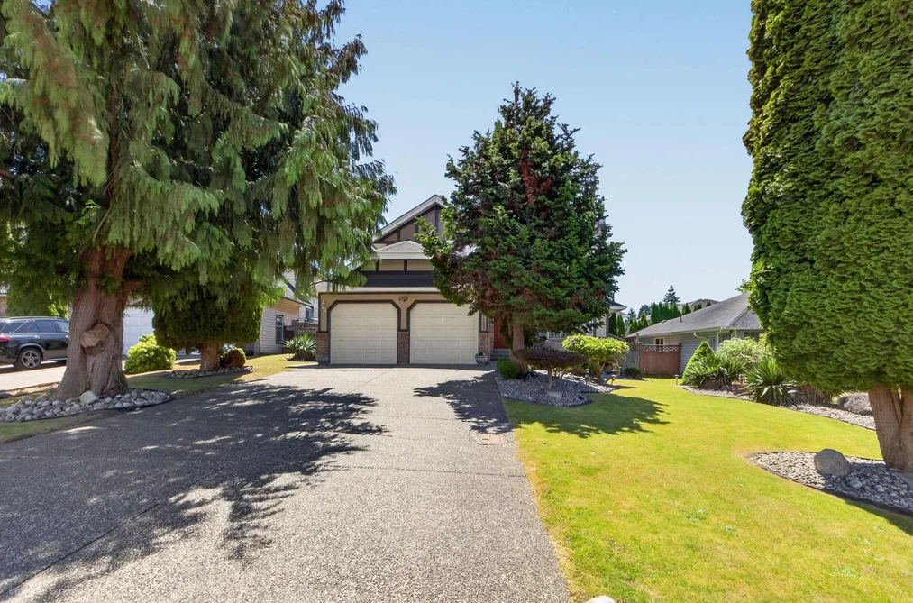12460 63A AVENUE, Surrey BC V3X 2C7, Surrey BC — Residential for Sale — Photo 6 of 40