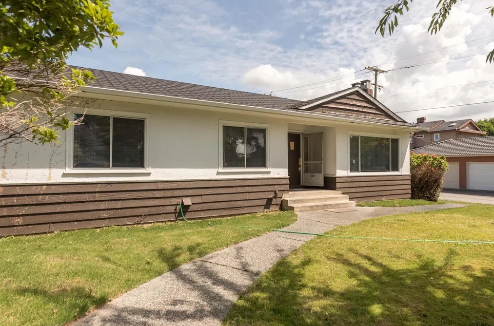 House for sale at 1249 W 52nd Avenue Vancouver British Columbia - MLS: R2773921