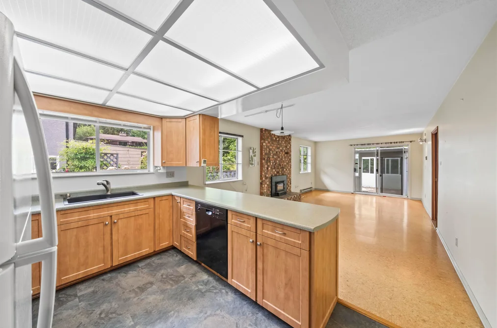 12495 CARLTON STREET, Maple Ridge, BC — Residential for Sale — Photo 14 of 38