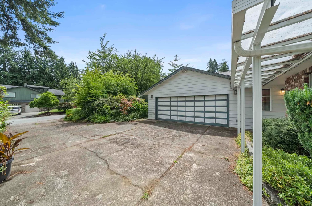 12495 CARLTON STREET, Maple Ridge, BC — Residential for Sale — Photo 3 of 38