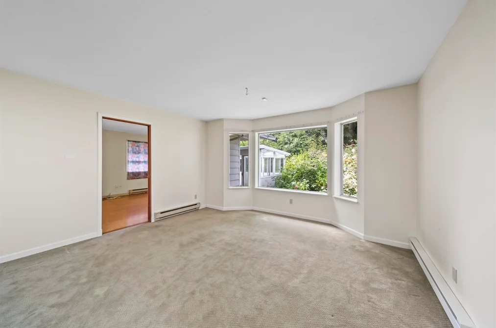 12495 CARLTON STREET, Maple Ridge, BC — Residential for Sale — Photo 8 of 38
