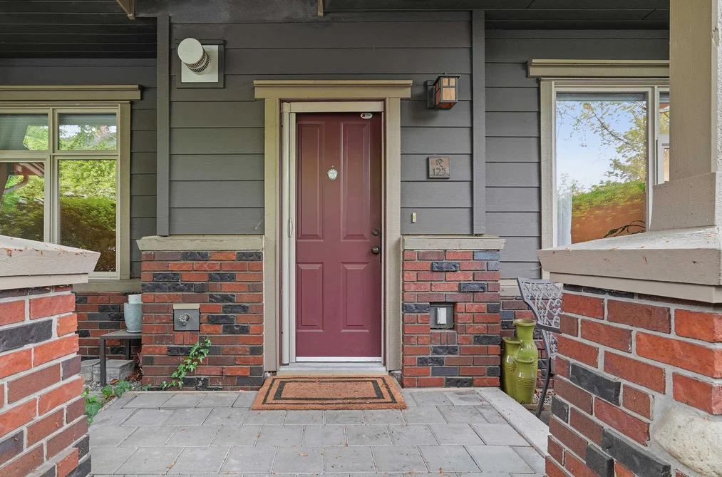 125 600 PARK CRESCENT, New Westminster BC V3L 5W1, New Westminster BC — Residential for Sale - Photo 2