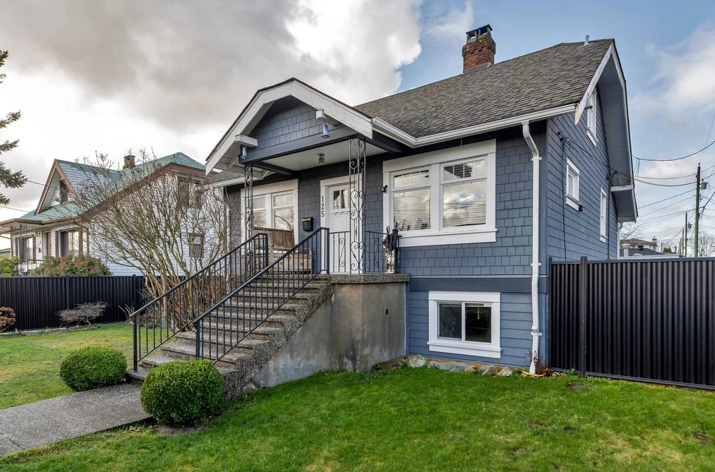 125 N GILMORE AVENUE, Burnaby BC V5C 1V6, Burnaby BC — Residential for Sale - Photo 2