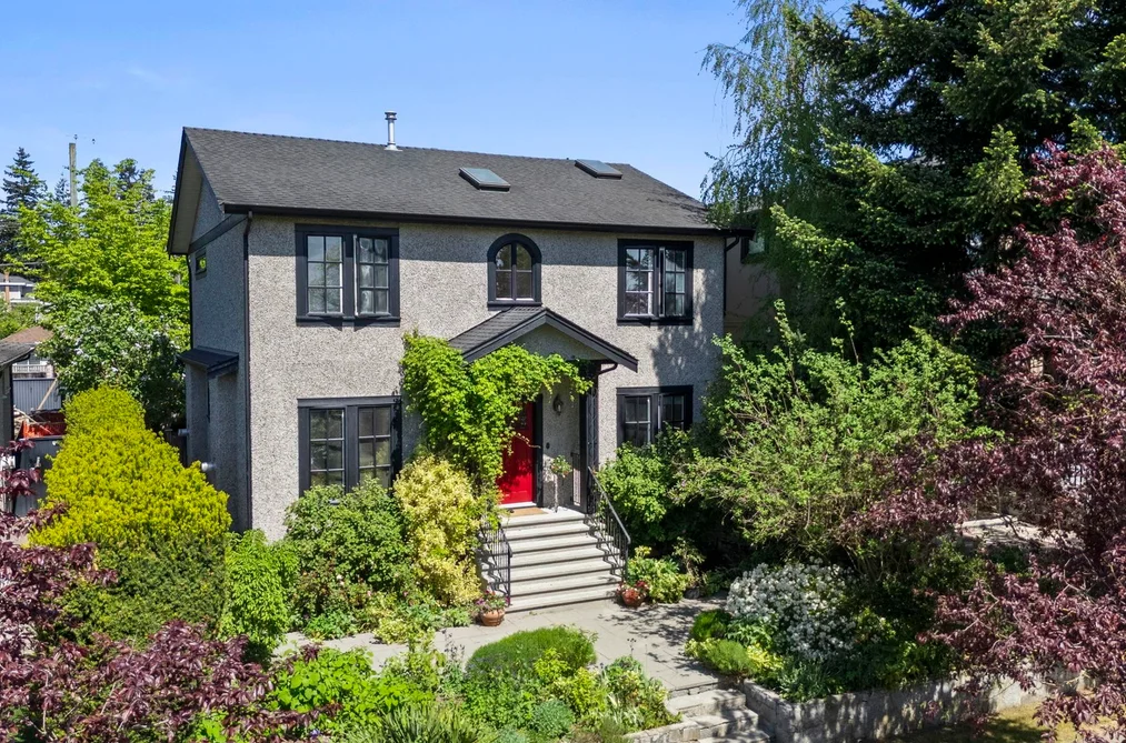 House for sale at 125 W 39th Avenue Vancouver British Columbia - MLS: R3120488