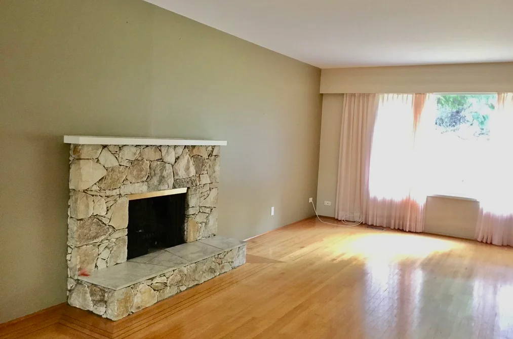 12501 53 AVENUE, Surrey, BC — Residential for Sale — Photo 2 of 11