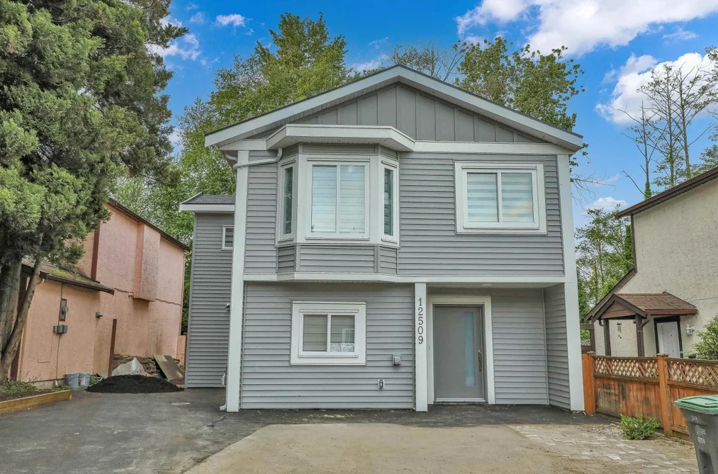 House for sale at 12509 77b Avenue Surrey British Columbia - MLS: R3118528
