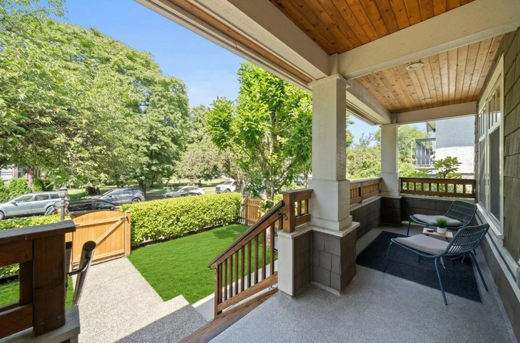 1252 E 11TH AVENUE, Vancouver BC V5T 2G3, Vancouver BC — Residential for Sale — Photo 3 of 30