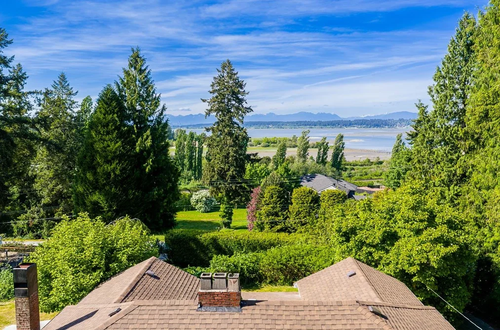 House for sale at 12520 Crescent Road Surrey British Columbia - MLS: R3123706