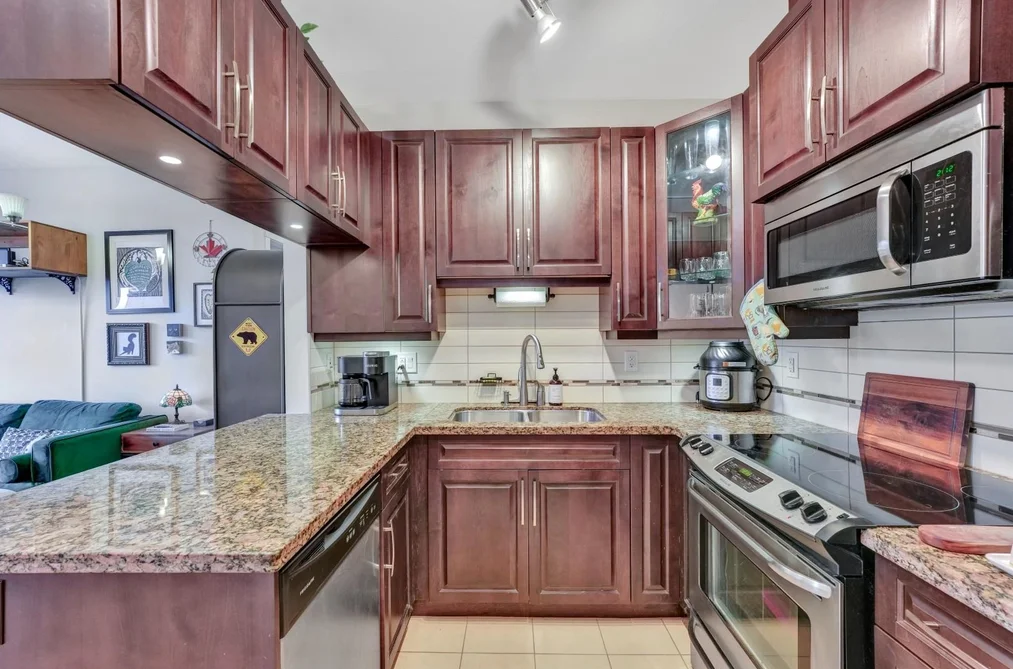 12525 190A STREET, Pitt Meadows BC V3Y 0E1, Pitt Meadows BC — Residential for Sale - Photo 2