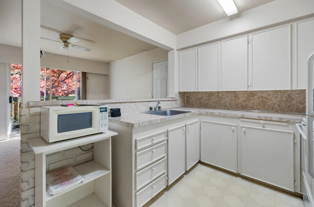 12534 GROVE CRESCENT, Surrey BC V3V 2L7, Surrey BC — Residential for Sale — Photo 10 of 31