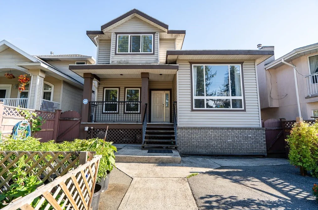 House for sale at 12538 64th Avenue Surrey British Columbia - MLS: R3155674