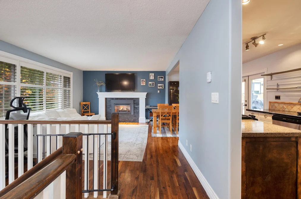 1254 DEPOT ROAD, Squamish BC V0N 1H0, Squamish BC — Residential for Sale - Photo 2