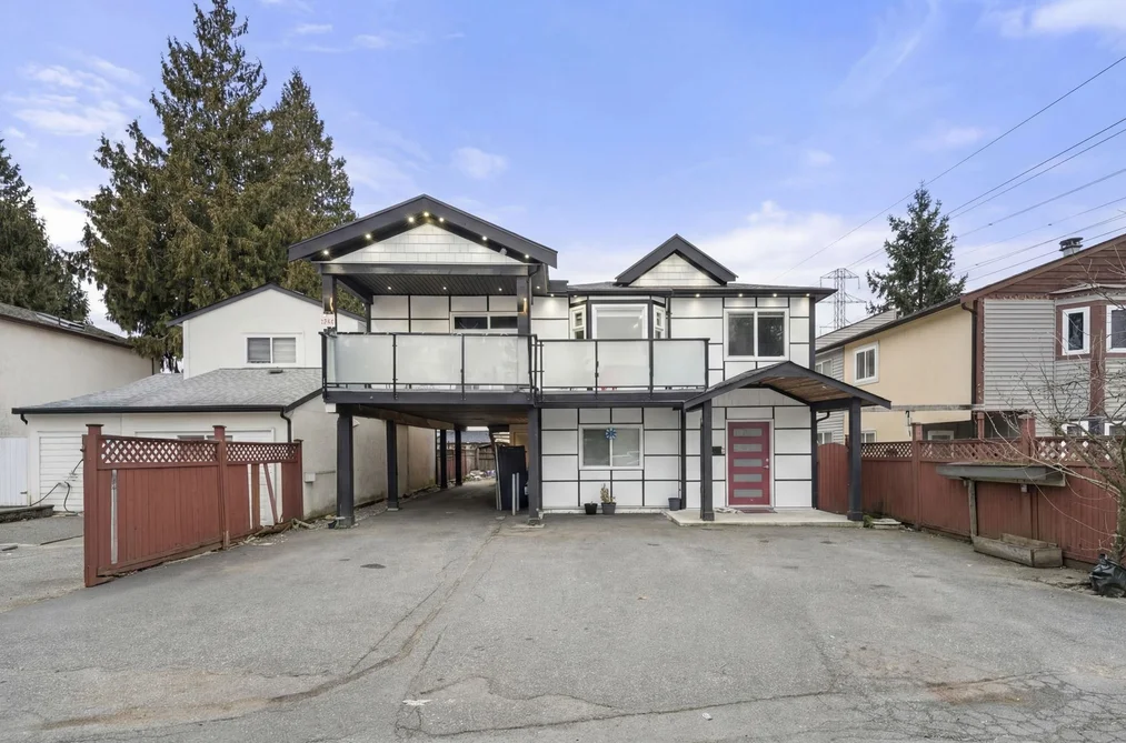 House for sale at 12541 77a Avenue Surrey British Columbia - MLS: R3088745