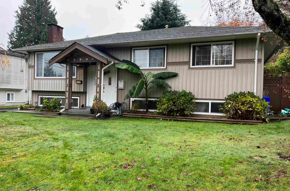 12542 GROVE CRESCENT, Surrey BC V3V 2L7, Surrey BC — Residential for Sale - Photo 2