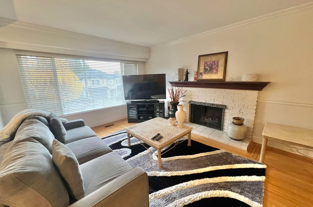 12542 GROVE CRESCENT, Surrey BC V3V 2L7, Surrey BC — Residential for Sale - Photo 4