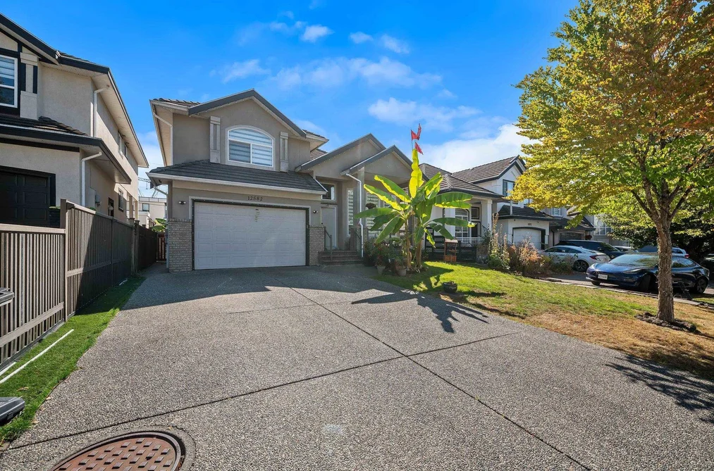 House for sale at 12582 62b Avenue Surrey British Columbia - MLS: R3162141