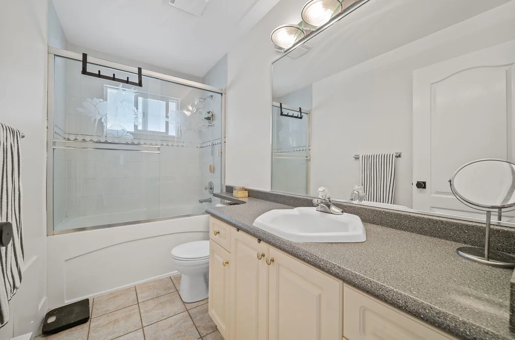 12582 62B Avenue, Surrey, BC - MLS: R3162141 - Photo 19 12582 62B Avenue, Surrey, BC - MLS: R3162141 - Photo 19