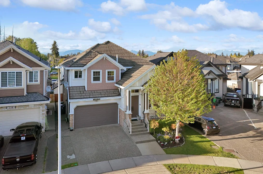 House for sale at 12591 66b Avenue Surrey British Columbia - MLS: R2995788