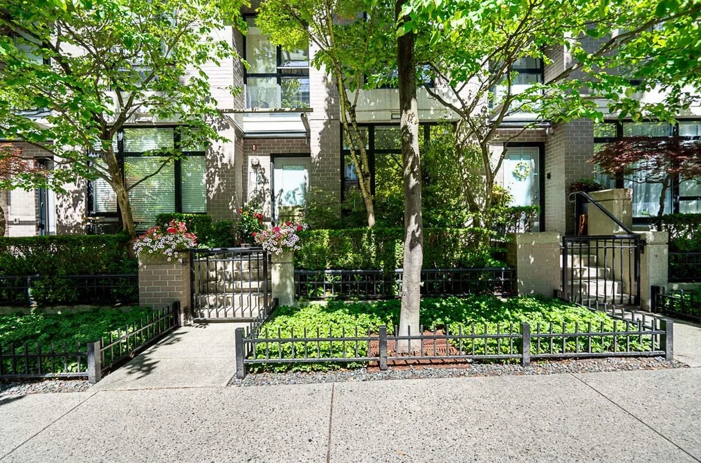 Townhouse for sale at 1261 Richards Street Vancouver British Columbia - MLS: R3151575