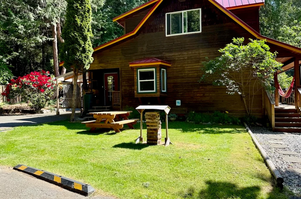 1261 ROBERTS CREEK ROAD, Roberts Creek BC V0N 2W2, Roberts Creek BC — Residential for Sale - Photo 6