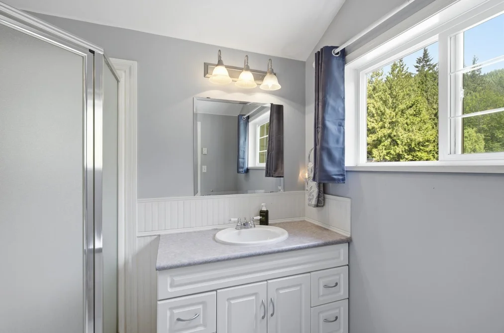 1266 REED ROAD, Gibsons BC V0N 1V7, Gibsons BC — Residential for Sale — Photo 15 of 34