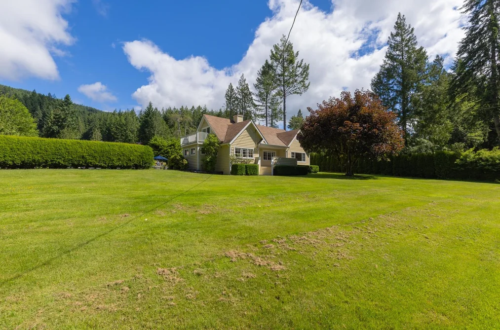 1266 REED ROAD, Gibsons BC V0N 1V7, Gibsons BC — Residential for Sale - Photo 2