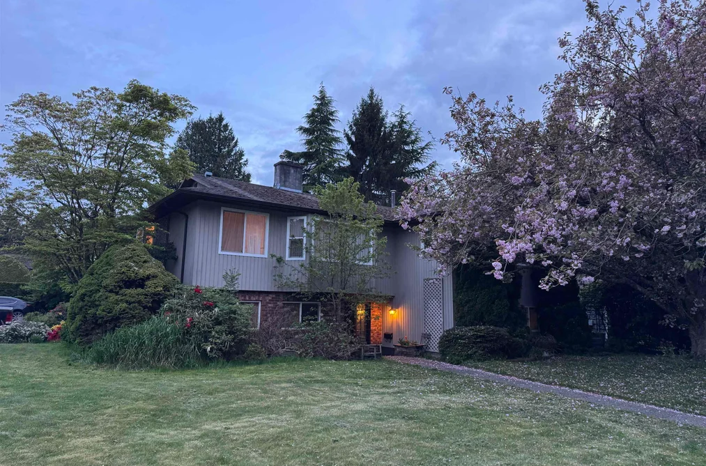 House for sale at 12690 26 Avenue Surrey British Columbia - MLS: R3116429