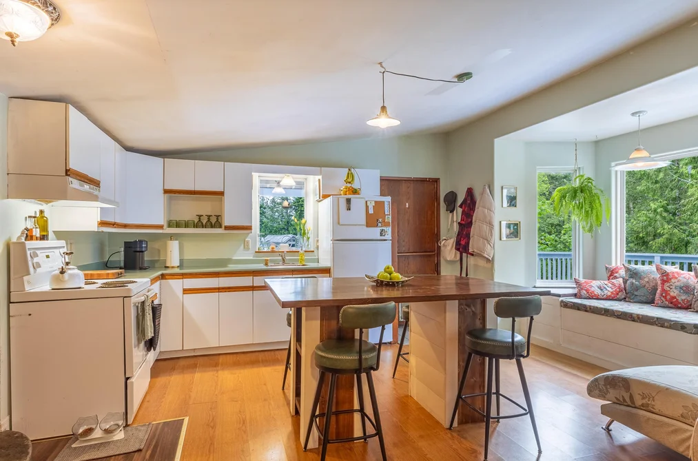 12692 LAGOON ROAD, Madeira Park BC V0N 2H0, Madeira Park BC — Residential for Sale - Photo 5