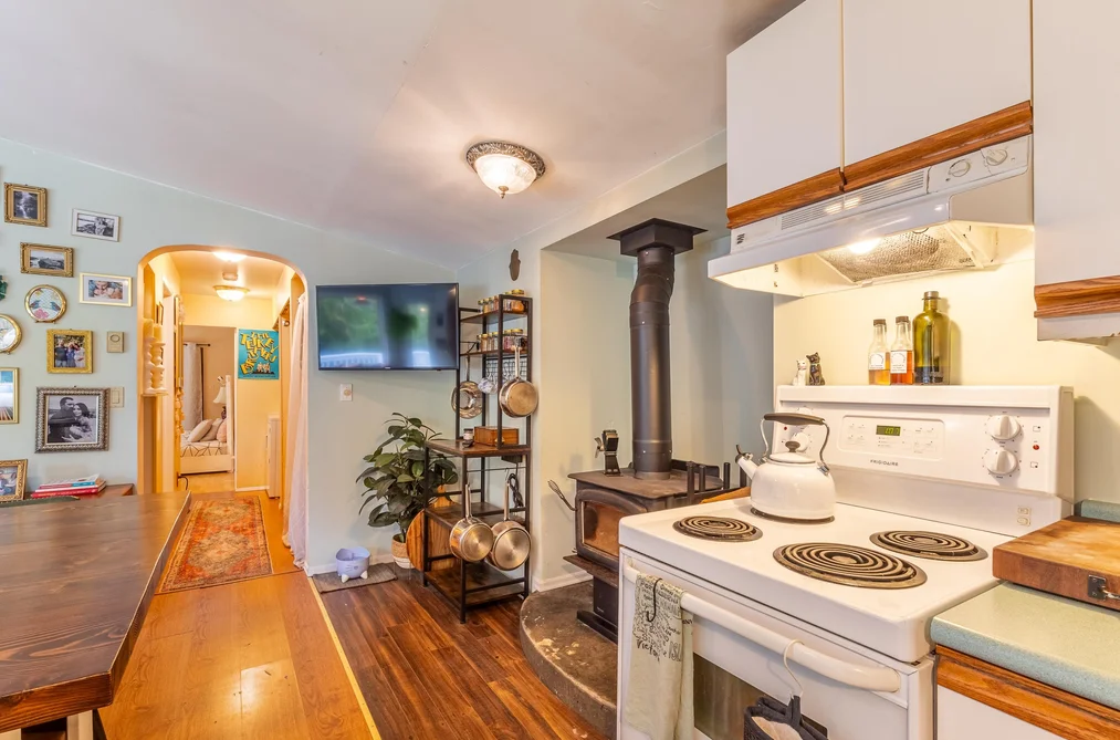 12692 LAGOON ROAD, Madeira Park BC V0N 2H0, Madeira Park BC — Residential for Sale - Photo 6