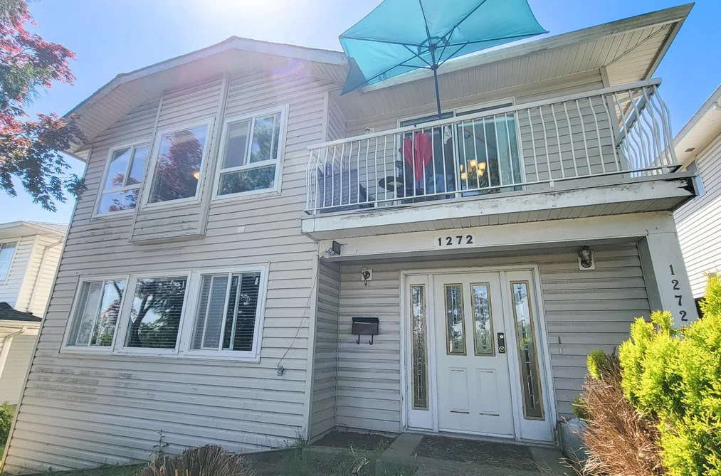 House for sale at 1272 Johnson Street Coquitlam British Columbia - MLS: R3095652