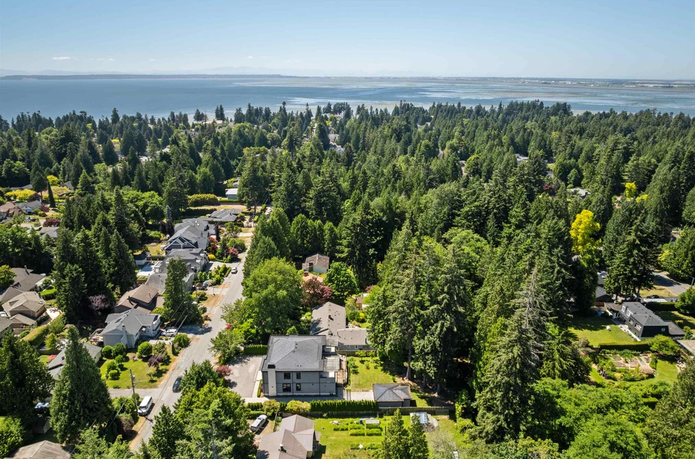 12721 22 AVENUE, Surrey BC V4A 2B9, Surrey BC — Residential for Sale — Photo 5 of 8