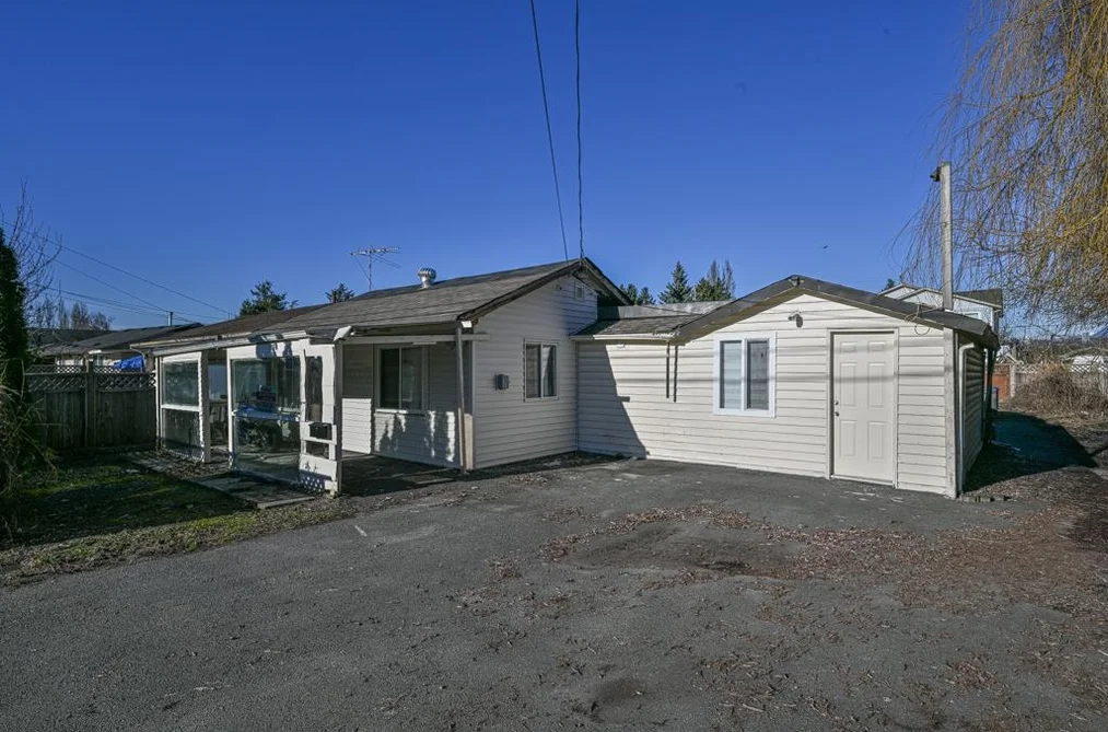 House for sale at 12729 114a Avenue Surrey British Columbia - MLS: R3102202